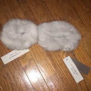 Brand new D.Exterior fur cuffs